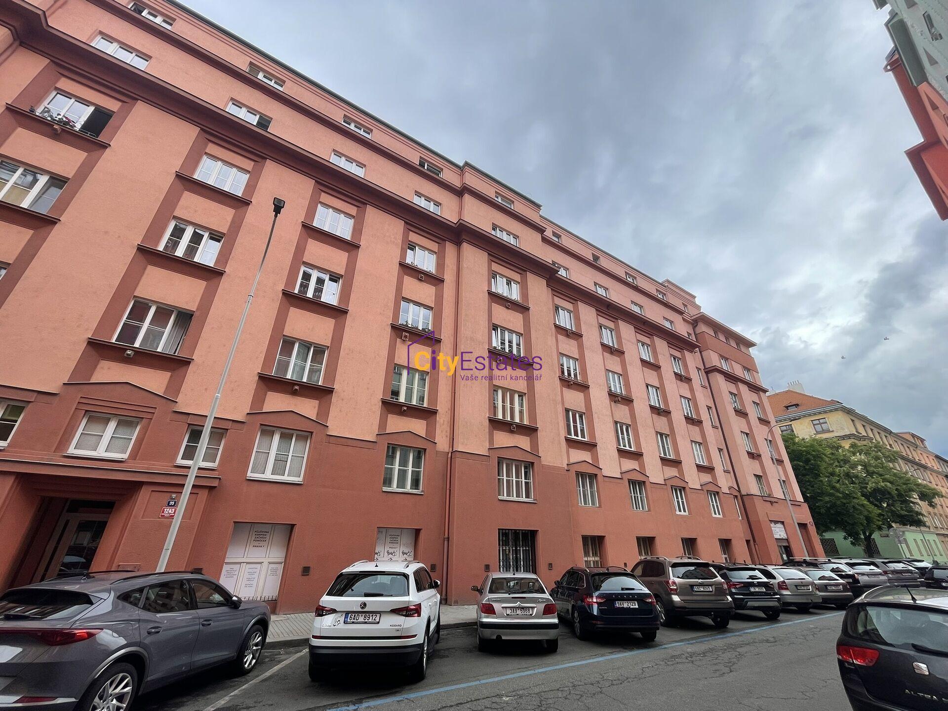 Prostorný byt 2+1 v Holešovicích na prodej