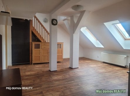 Pronájem bytu, 3+kk, 85 m²