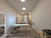 Pronájem - obchodní prostor, 57 m²