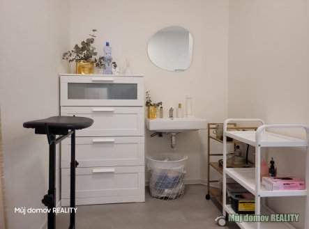 Pronájem obchodní prostory, 57 m²