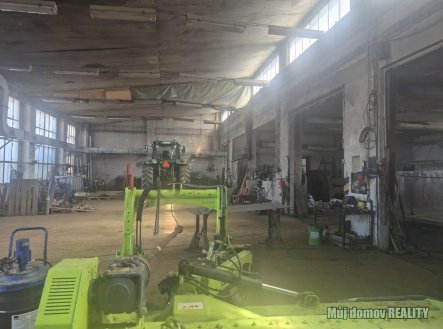 Pronájem výrobní prostory, 1 100 m²