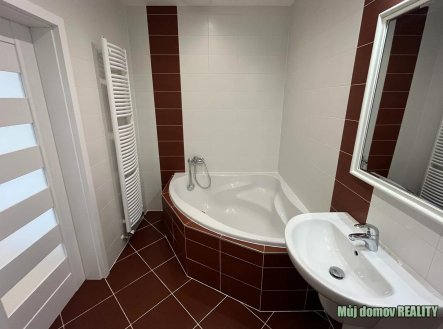 Pronájem bytu, 3+kk, 92 m²