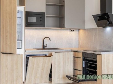 Pronájem bytu, 1+kk, 40 m²