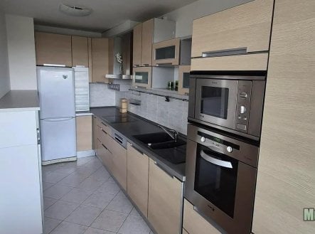 Pronájem prostorného bytu 3+kk s lodžií, 73 m²  Praha 5, Stodůlky, ul. Janského.