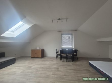 Pronájem bytu, 1+1, 45 m²