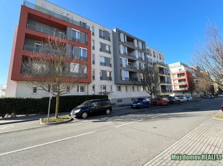 Pronájem bytu, 3+kk, 92 m²