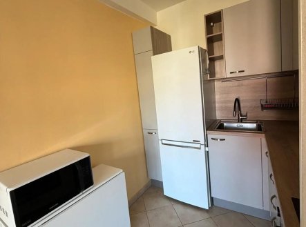 Pronájem bytu, 2+kk, 38 m²