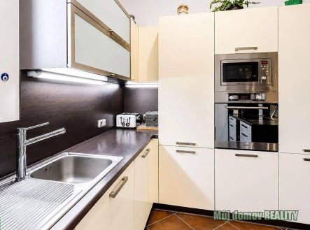 Pronájem bytu, 3+kk, 88 m²
