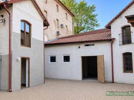 Pronájem bytu, 2+kk, 61 m²