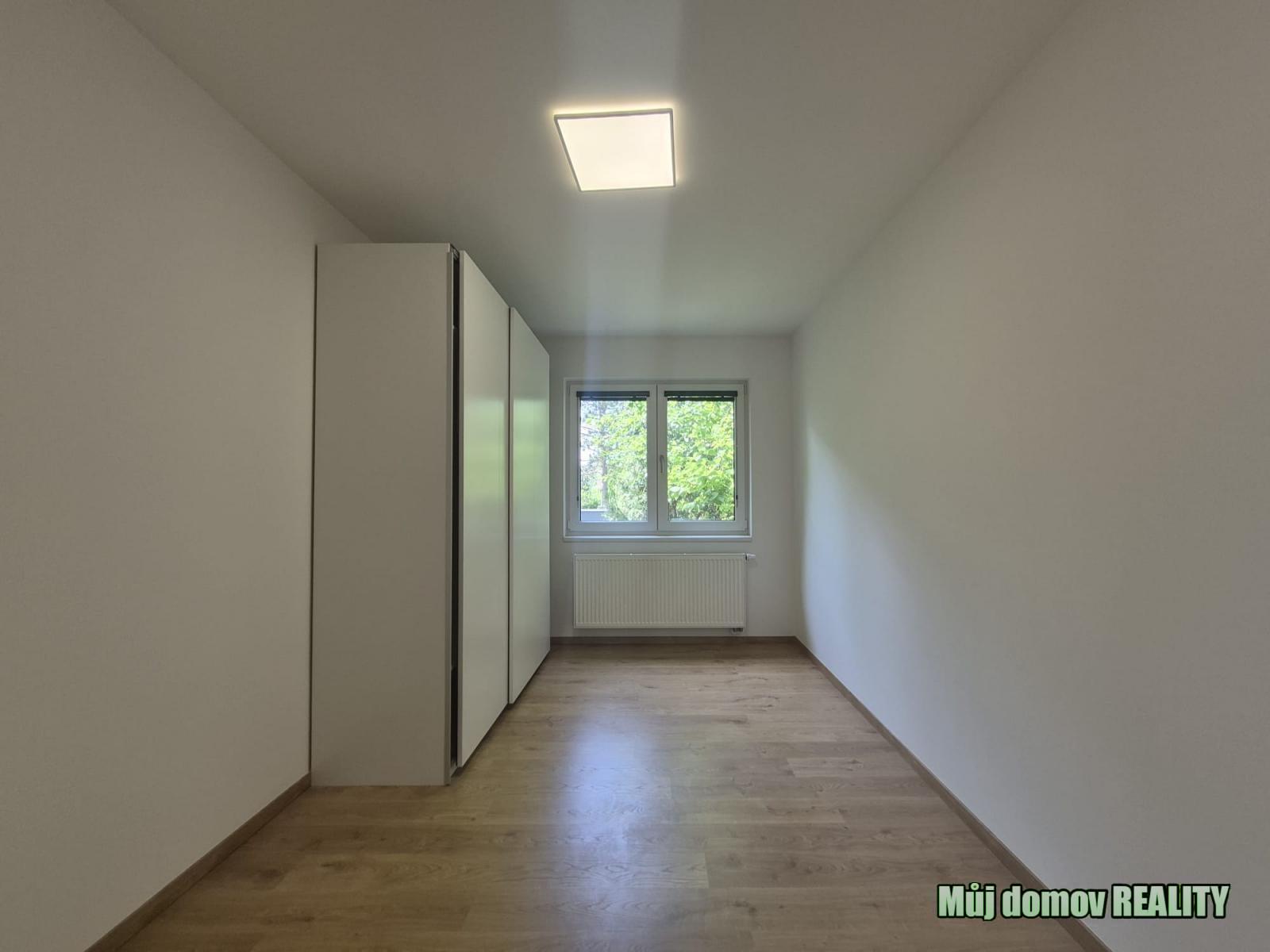 nab_494229313