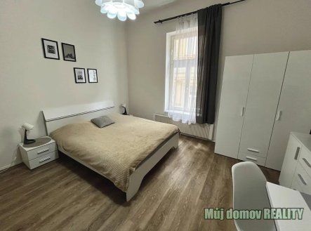 Pronájem bytu, 1+kk, 30 m²