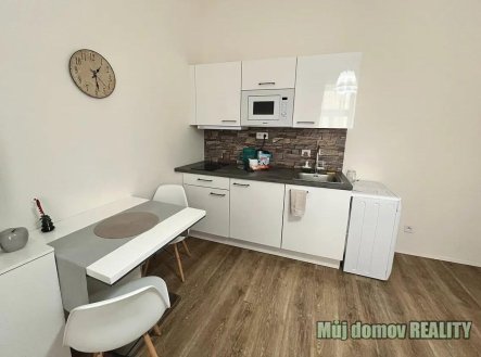 Pronájem bytu, 1+kk, 30 m²