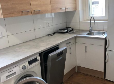 Pronájem bytu, 1+kk, 29 m²
