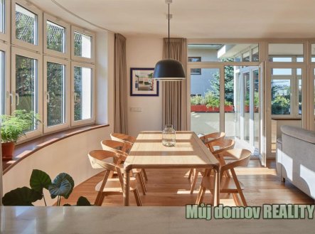 Pronájem bytu, 4+kk, 113 m²