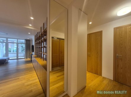 Pronájem bytu, 4+kk, 113 m²