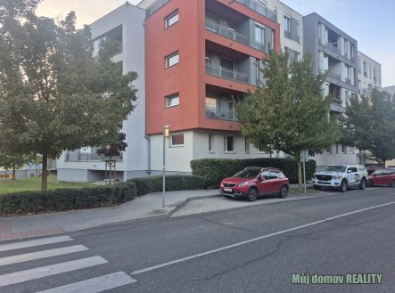 Pronájem bytu, 3+kk, 92 m²