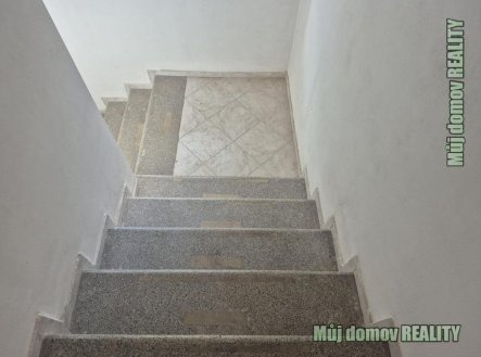 Pronájem obchodní prostory, 300 m²