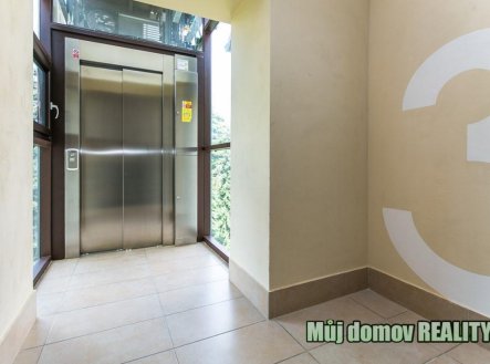 Pronájem bytu, 2+1, 61 m²
