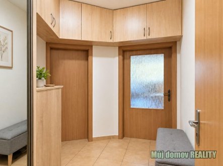 Pronájem bytu, 2+kk, 65 m²