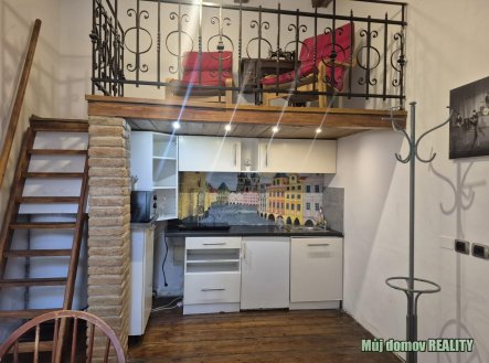 Pronájem nájemního domu, 650 m² obrázek