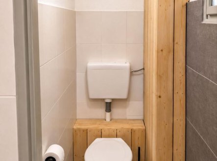 Pronájem kanceláře, 90 m²