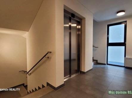 Pronájem bytu, 1+kk, 36 m²