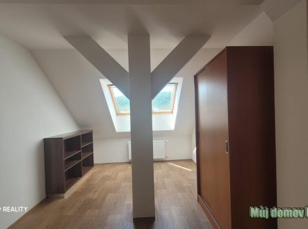 Pronájem bytu, 3+kk, 85 m²