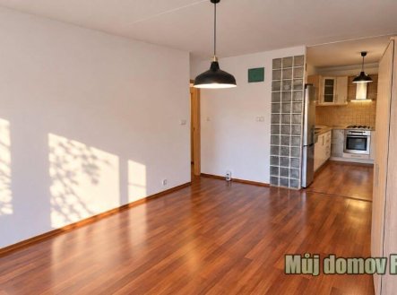 Pronájem bytu, 3+kk, 76 m²