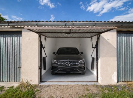 Prodej, garaz, 18 m2, Neratovice | Prodej - malý objekt/garáž