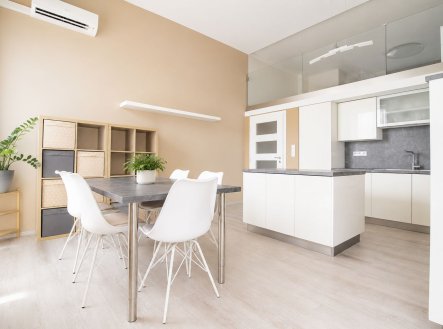 Prodej bytu, 3+kk, 96 m²