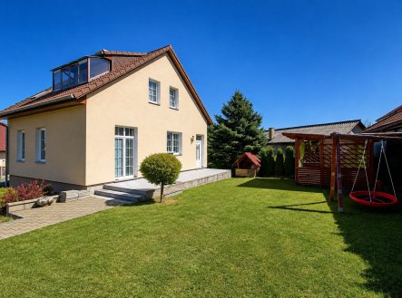 Pronájem domu/vily, 140 m²