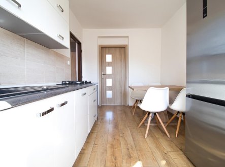 Pronájem bytu, 2+1, 60 m²