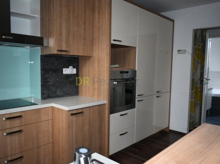 Pronájem bytu, 3+kk, 90 m²