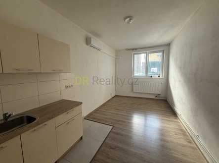 Pronájem bytu, 1+kk, 26 m²