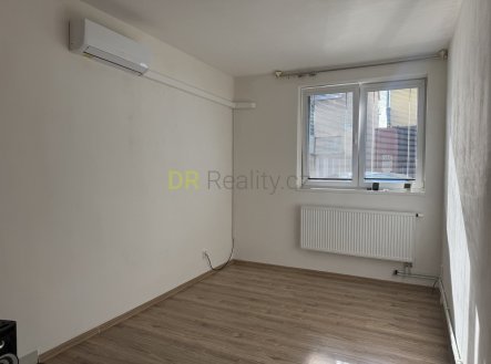 Pronájem bytu, 1+kk, 26 m²