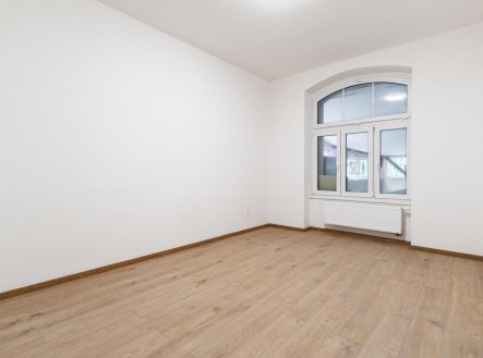 Pronájem - obchodní prostor, 20 m²
