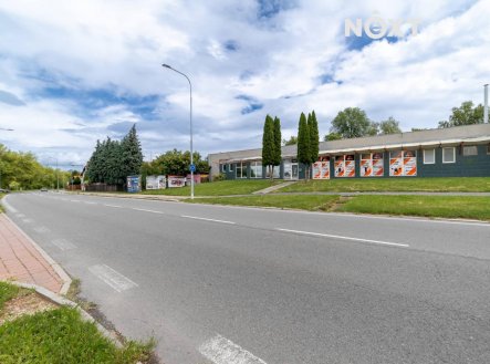 Pronájem komerčního objektu, obchodní centrum, 142 m²
