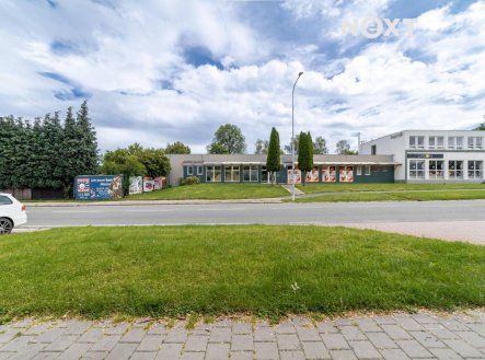 Pronájem komerčního objektu, obchodní centrum, 142 m²
