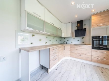 Pronájem bytu, 3+1, 80 m²