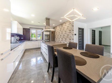 Prodej domu/vily, 163 m² obrázek
