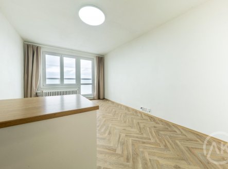 Pronájem bytu, 1+kk, 28 m²
