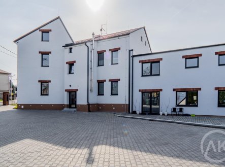 Pronájem bytu, 3+kk, 84 m²