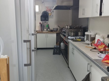 Pronájem obchodní prostory, 18 m²