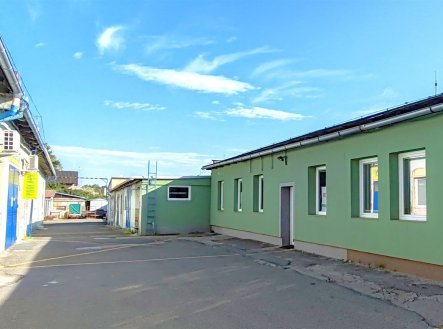 . | Pronájem - obchodní prostor, 215 m²