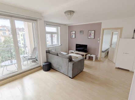 Pronájem bytu, 2+kk, 47 m²