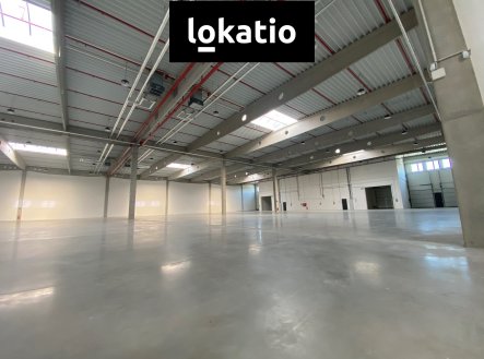 Pronájem komerčního objektu, výroba, 1 800 m²