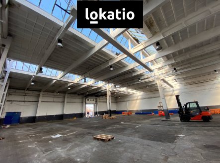 Pronájem komerčního objektu, sklad, 1 557 m²