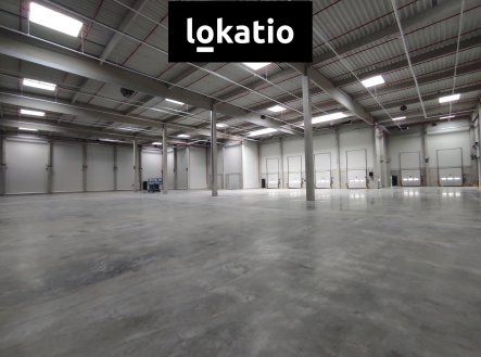 Pronájem komerčního objektu, sklad, 1 895 m²