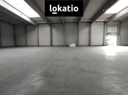 Pronájem komerčního objektu, sklad, 2 600 m²