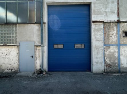 Pronájem komerčního objektu, sklad, 420 m²